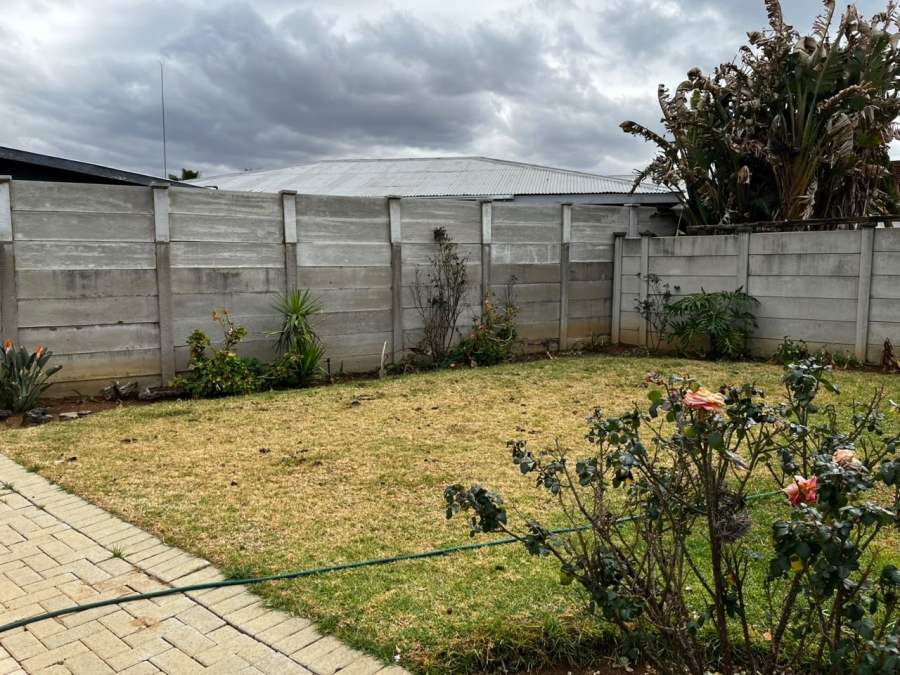3 Bedroom Property for Sale in Roosheuwel North West